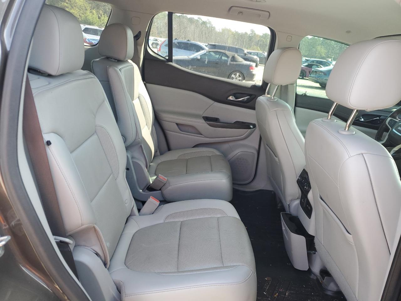 2020 GMC Acadia - Image 11