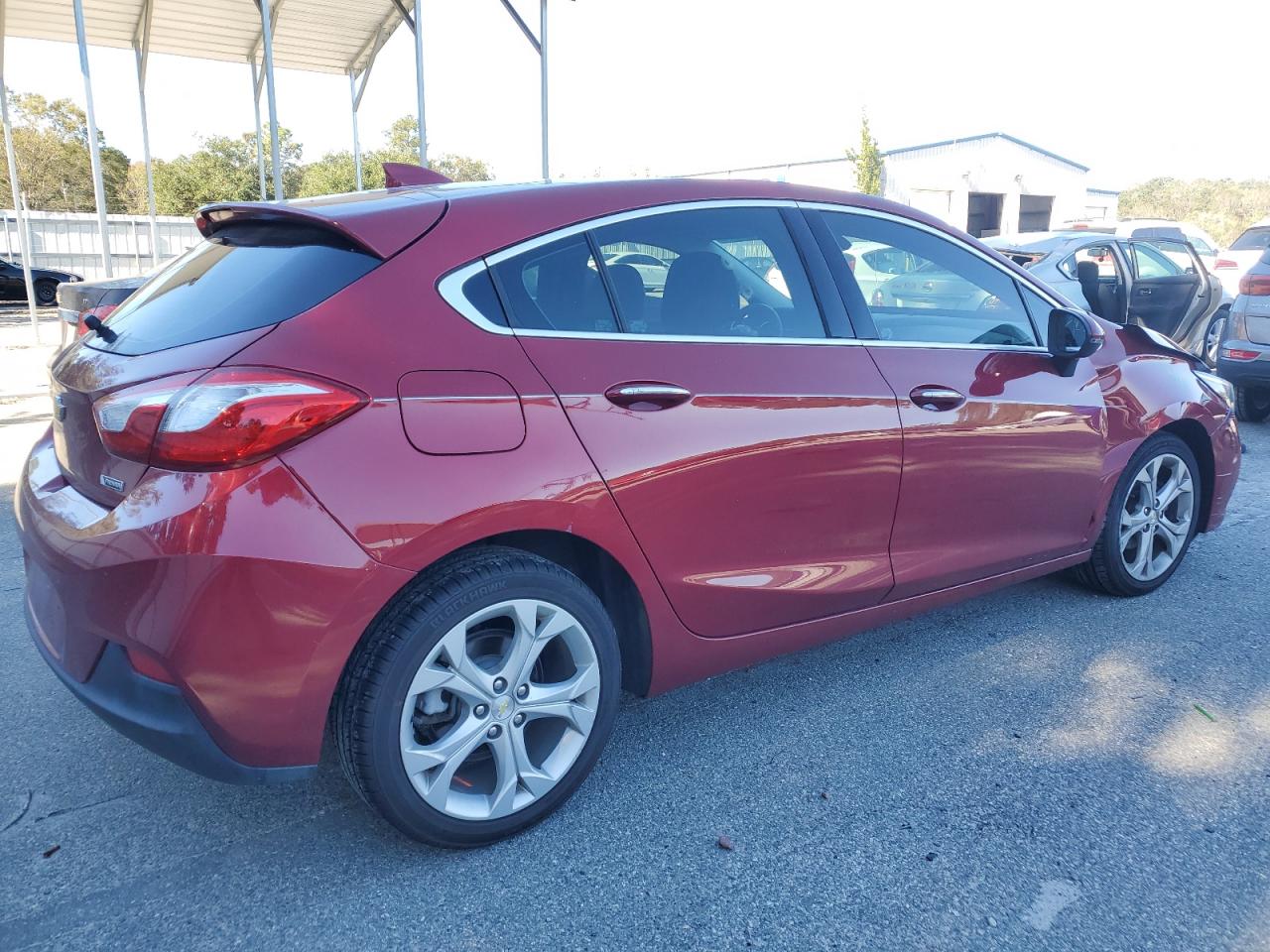 2018 Chevrolet Cruze - Image 3