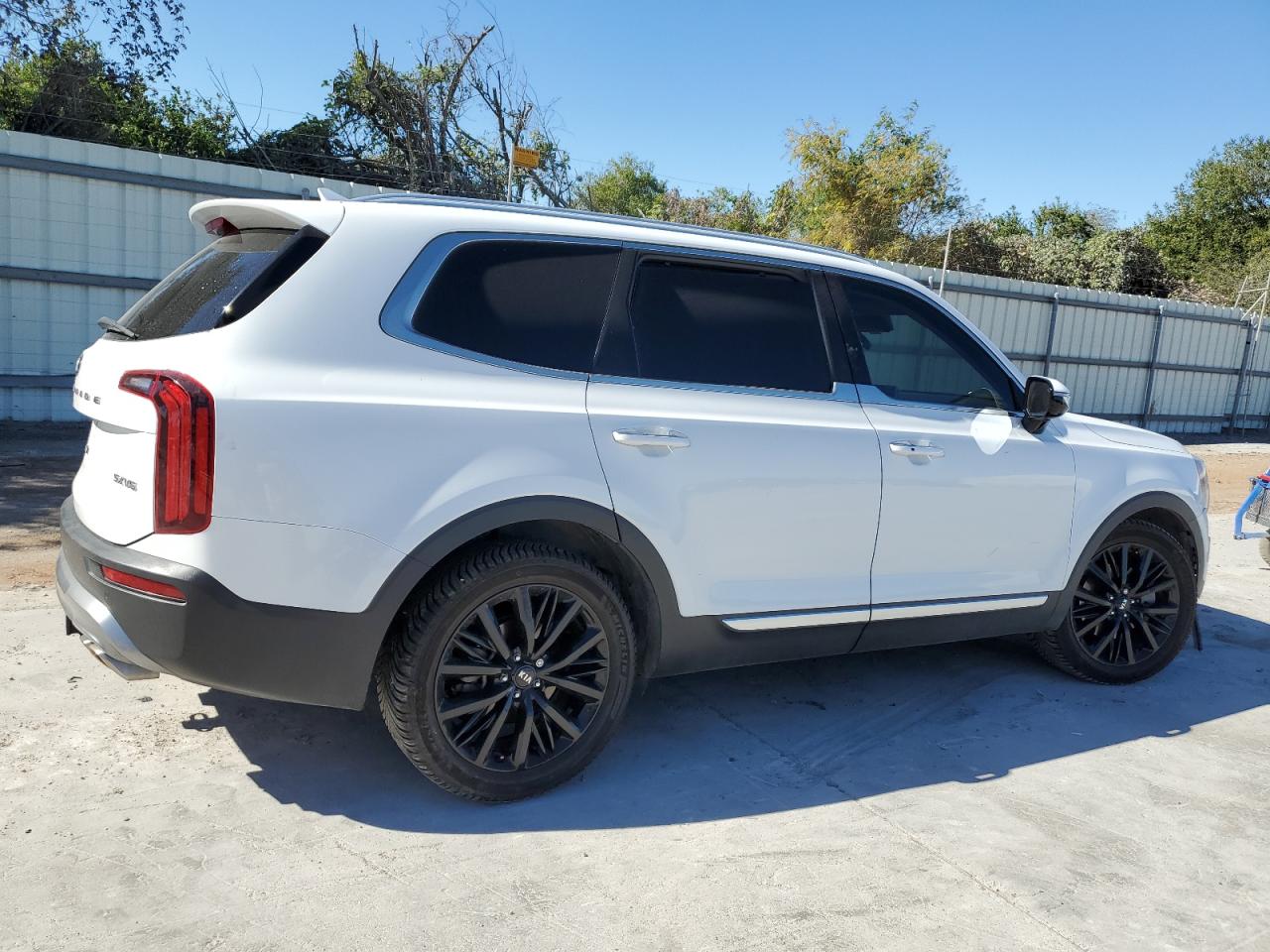 2020 Kia Telluride - Image 3