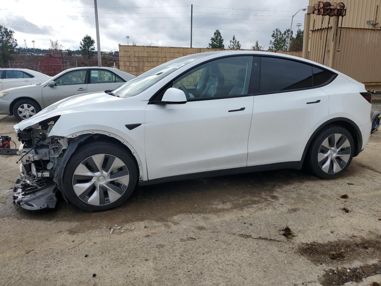 VIN 7SAYGAEE0PF704030 2023 TESLA MODEL Y no.1