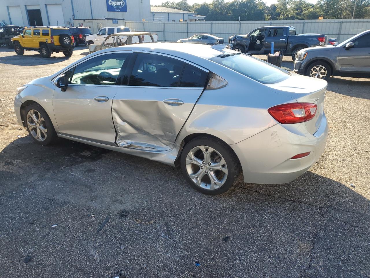 2017 Chevrolet Cruze - Image 2