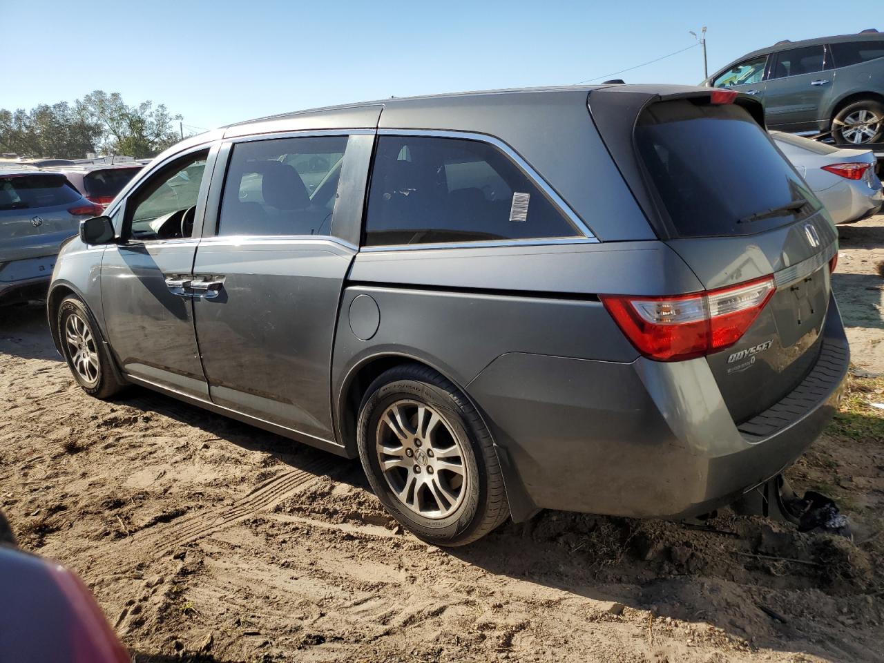 2013 Honda Odyssey - Image 2