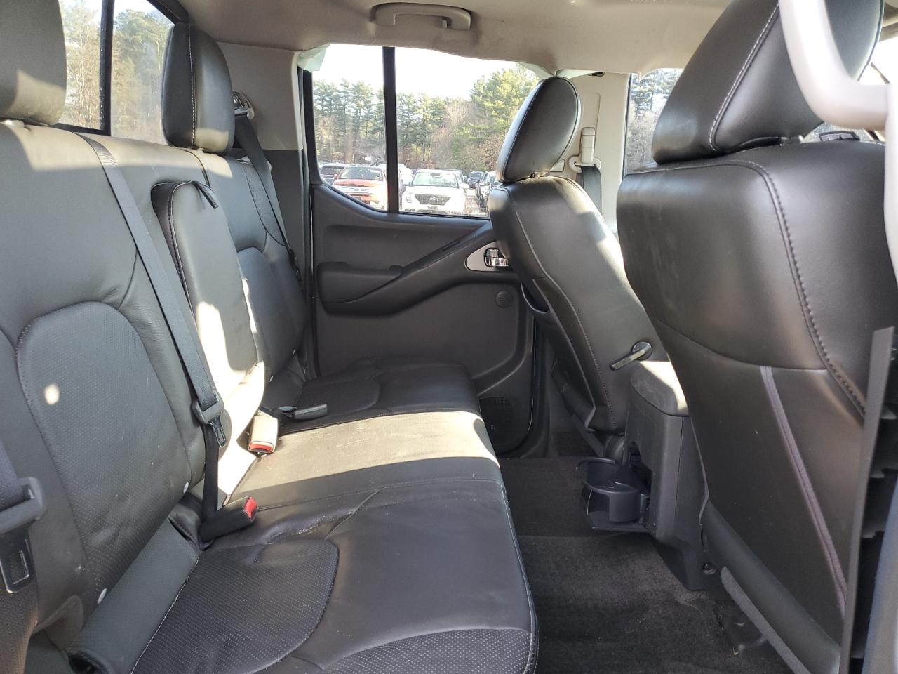 2015 Nissan Navara (Frontier) - Image 10