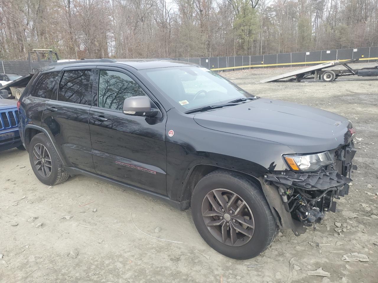 2017 Jeep Grand Cherokee - Image 4