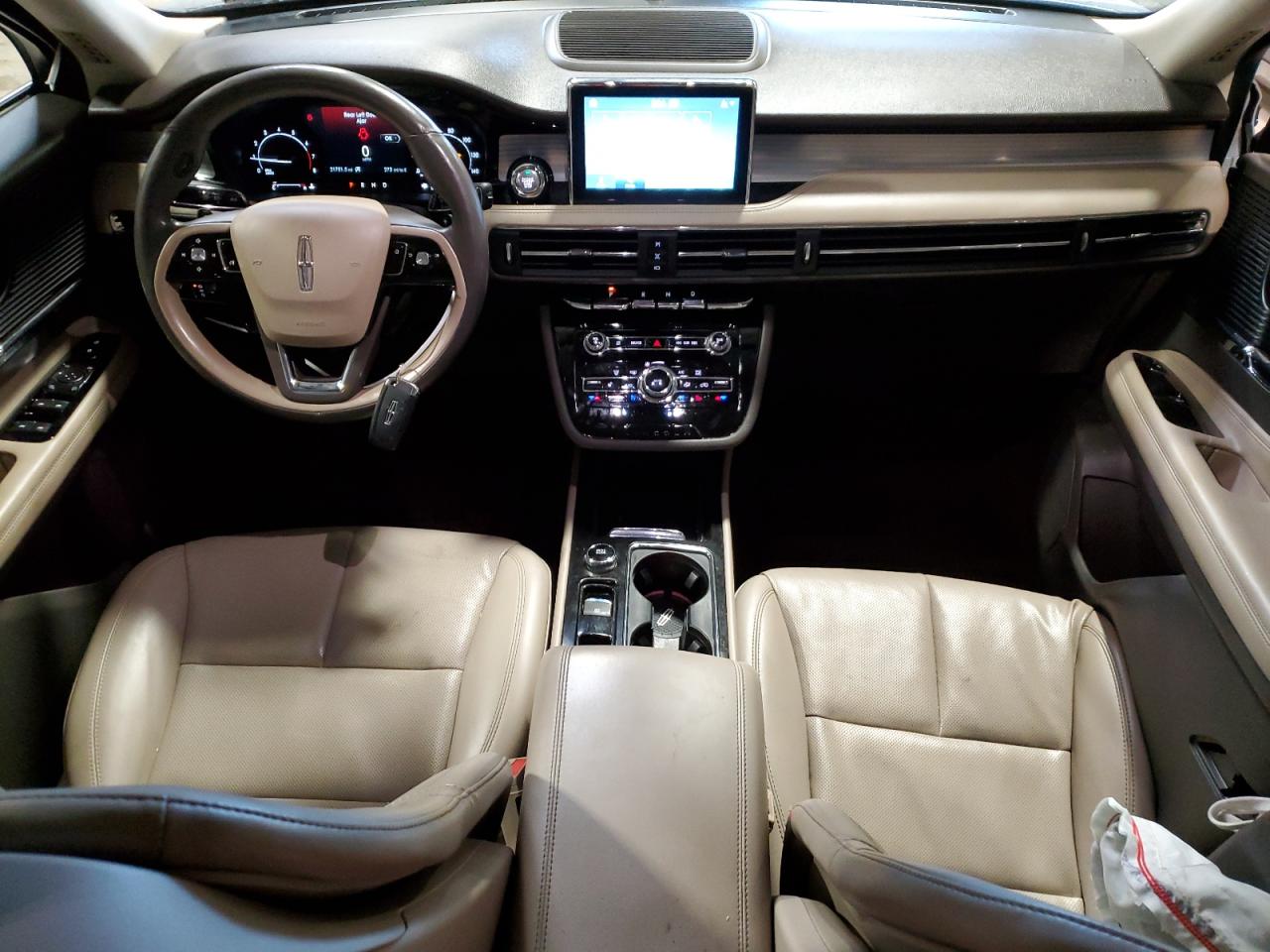 2021 Lincoln Corsair - Image 8