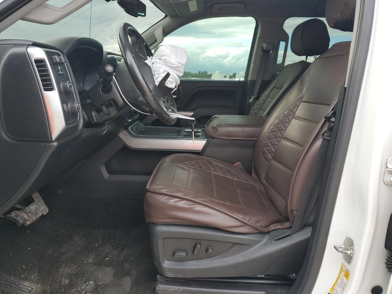 2017 Chevrolet Silverado - Image 7