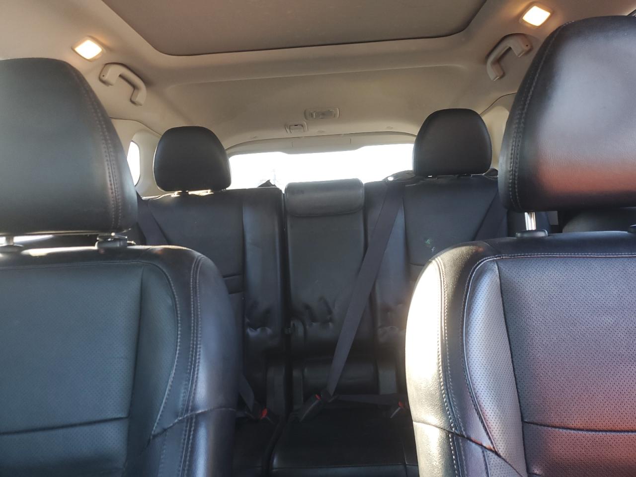 2018 Nissan Rogue - Image 10
