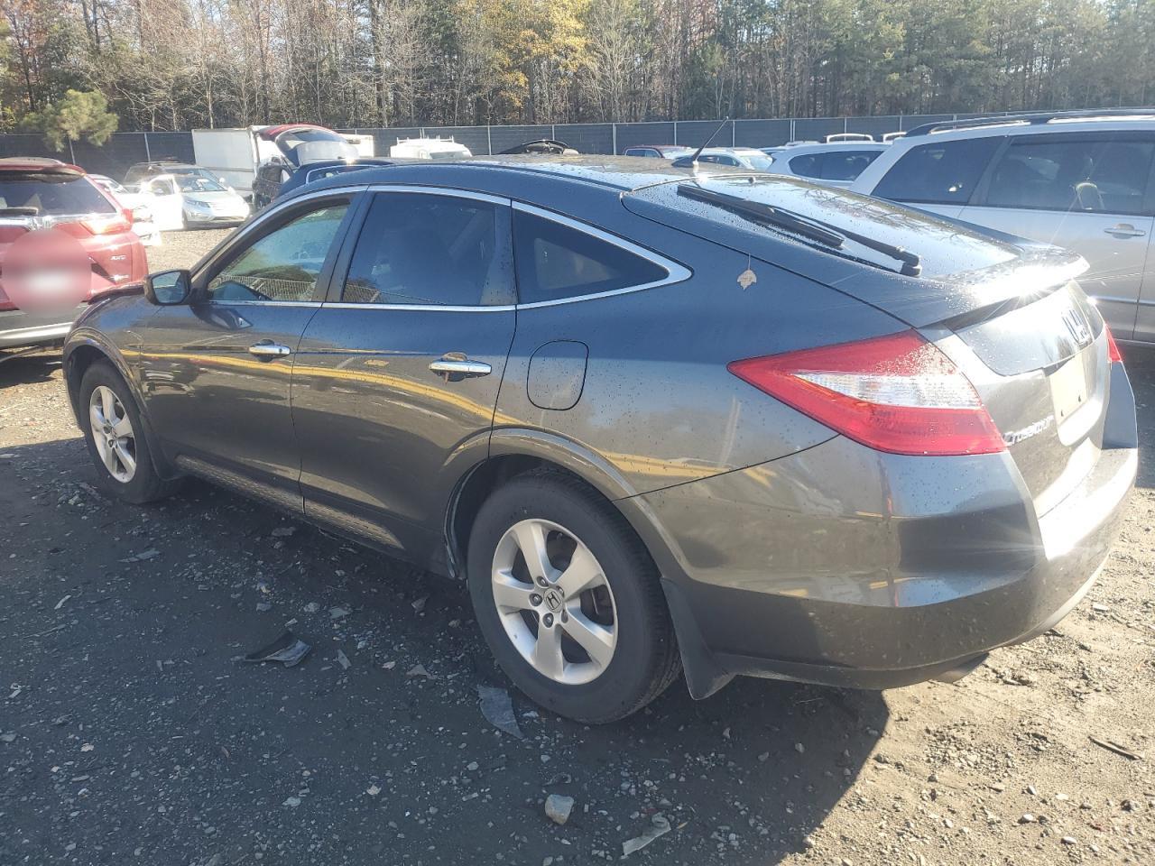 2012 Honda Crosstour - Image 2