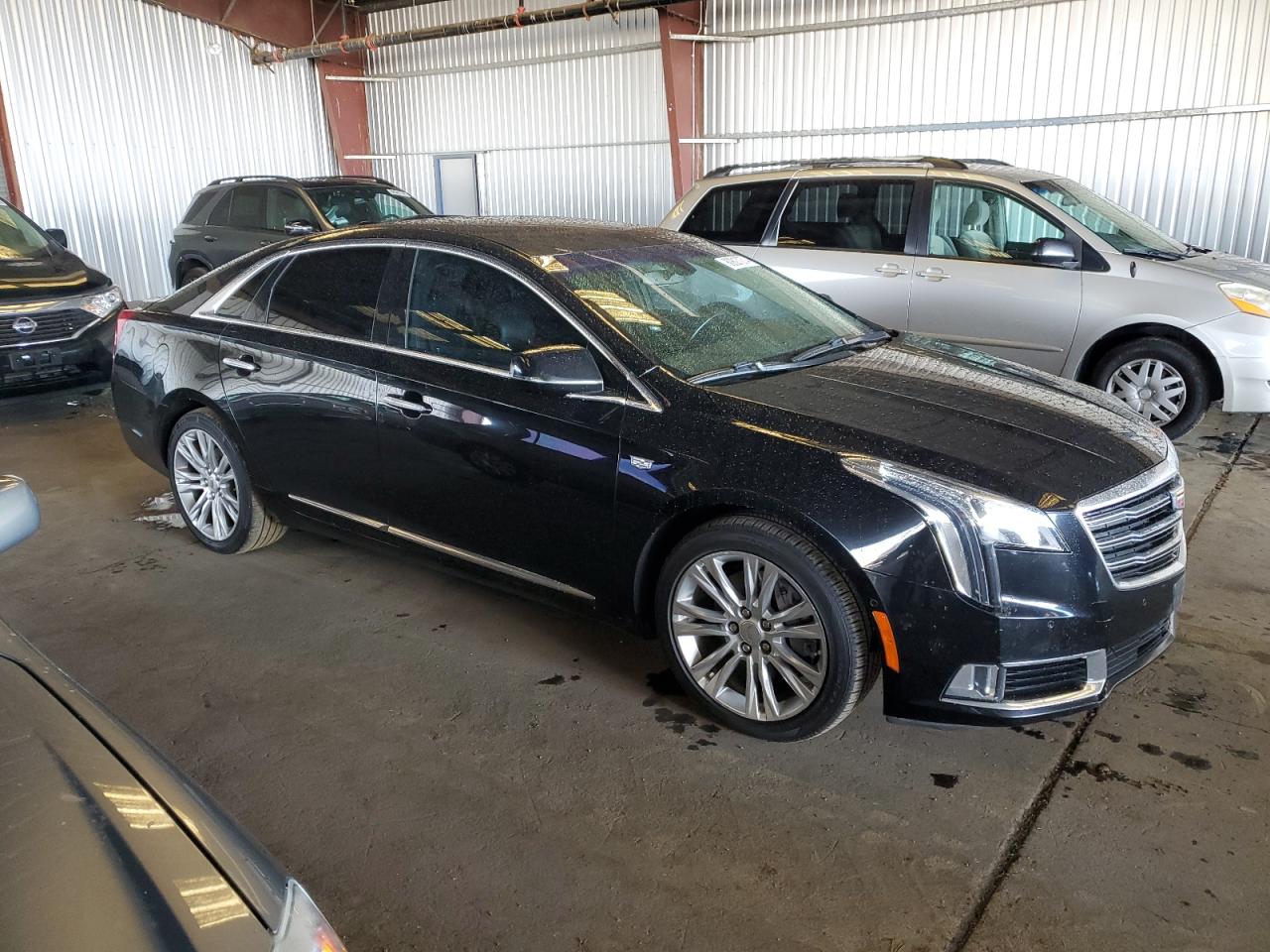2018 Cadillac XTS - Image 4