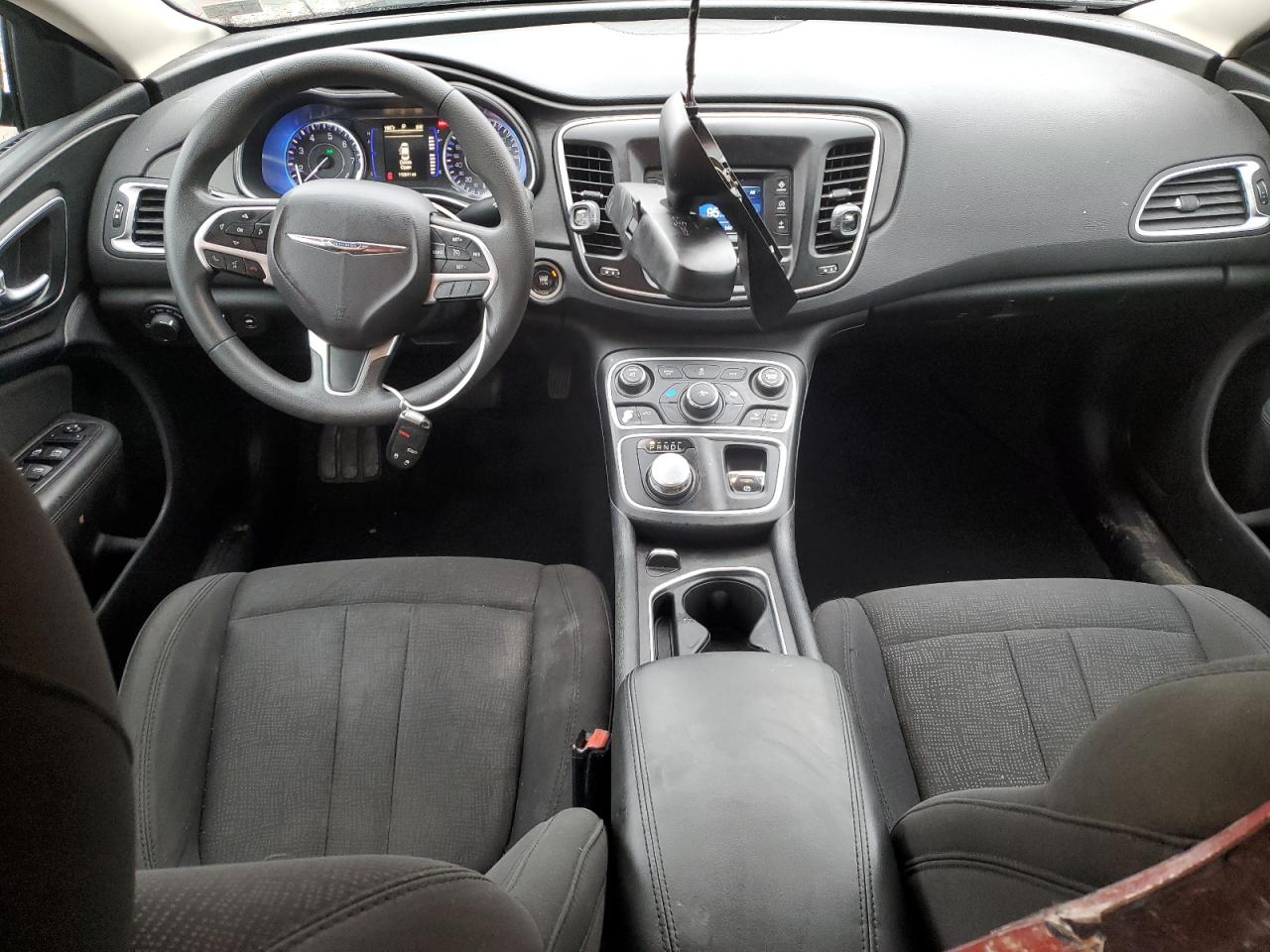 2016 Chrysler 200 - Image 8