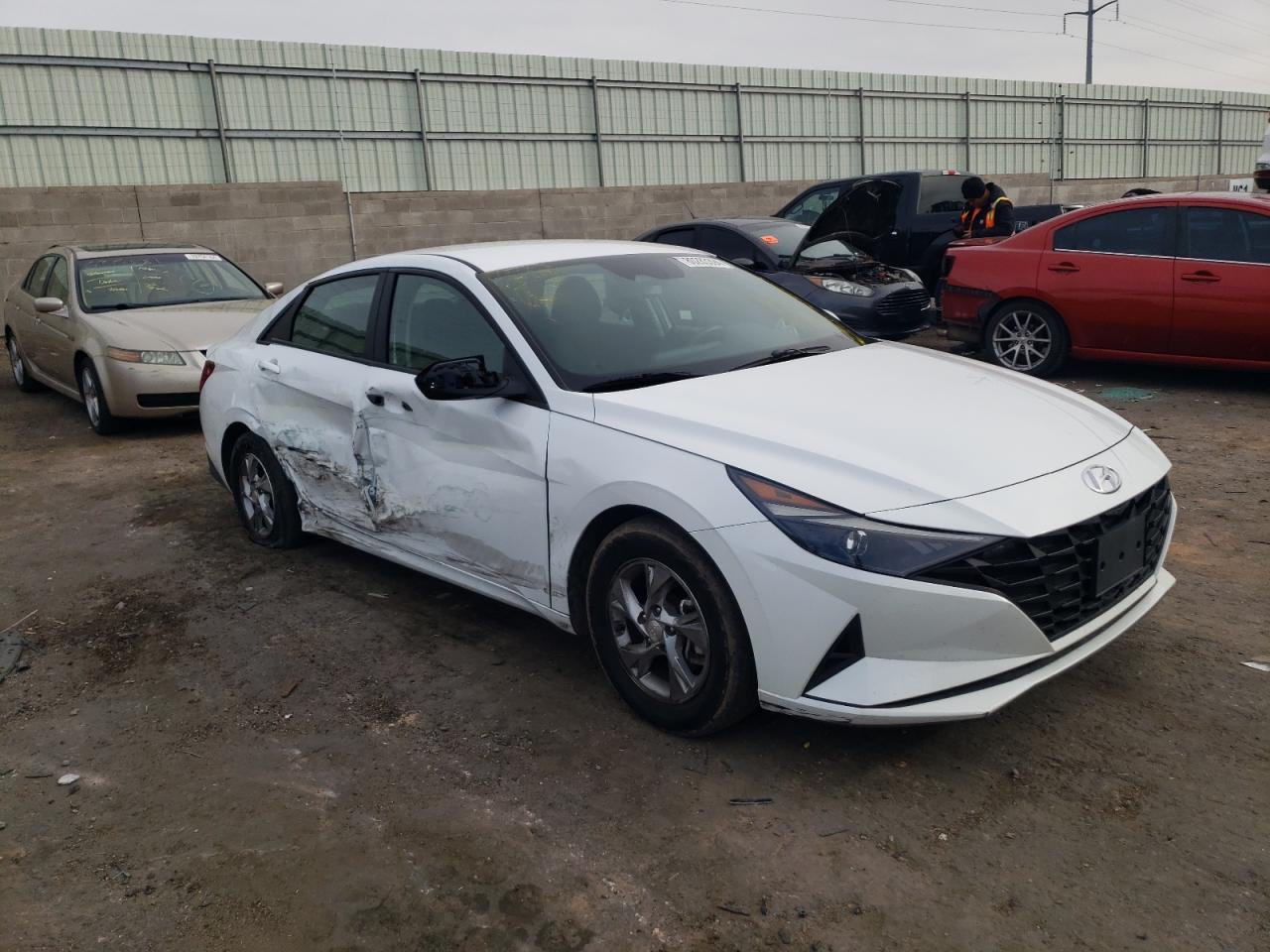 2021 Hyundai Elantra - Image 4