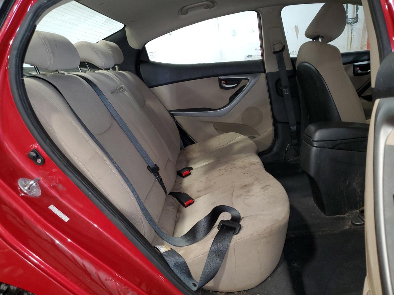 2015 Hyundai Elantra - Image 10