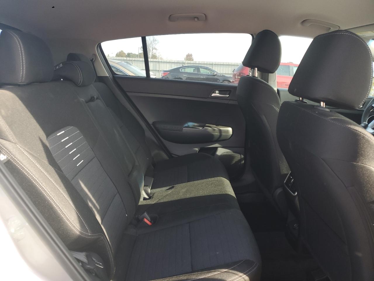 2022 Kia Sportage - Image 11