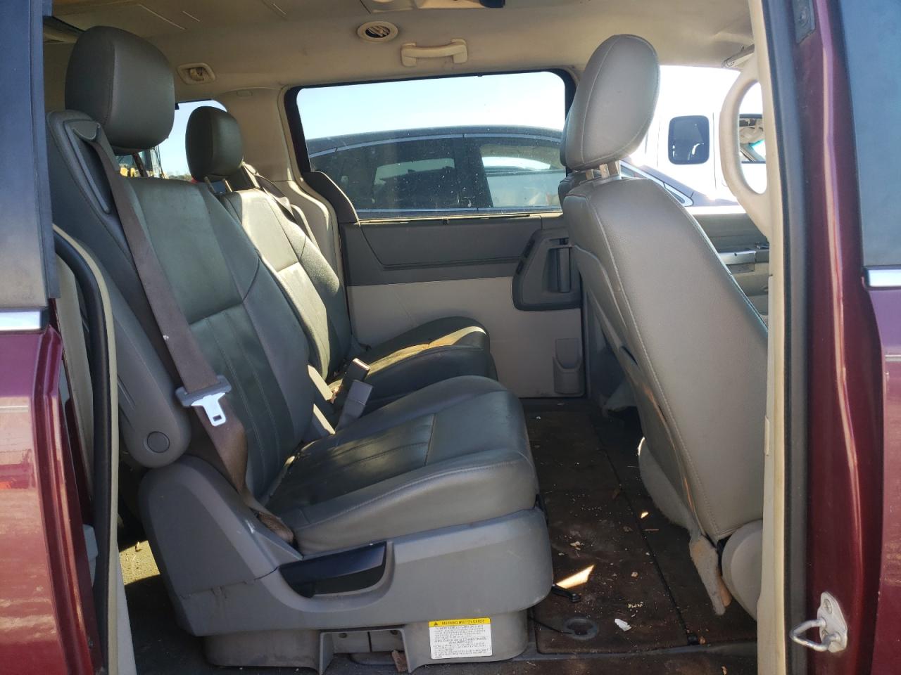 2008 Chrysler Town & Country - Image 12