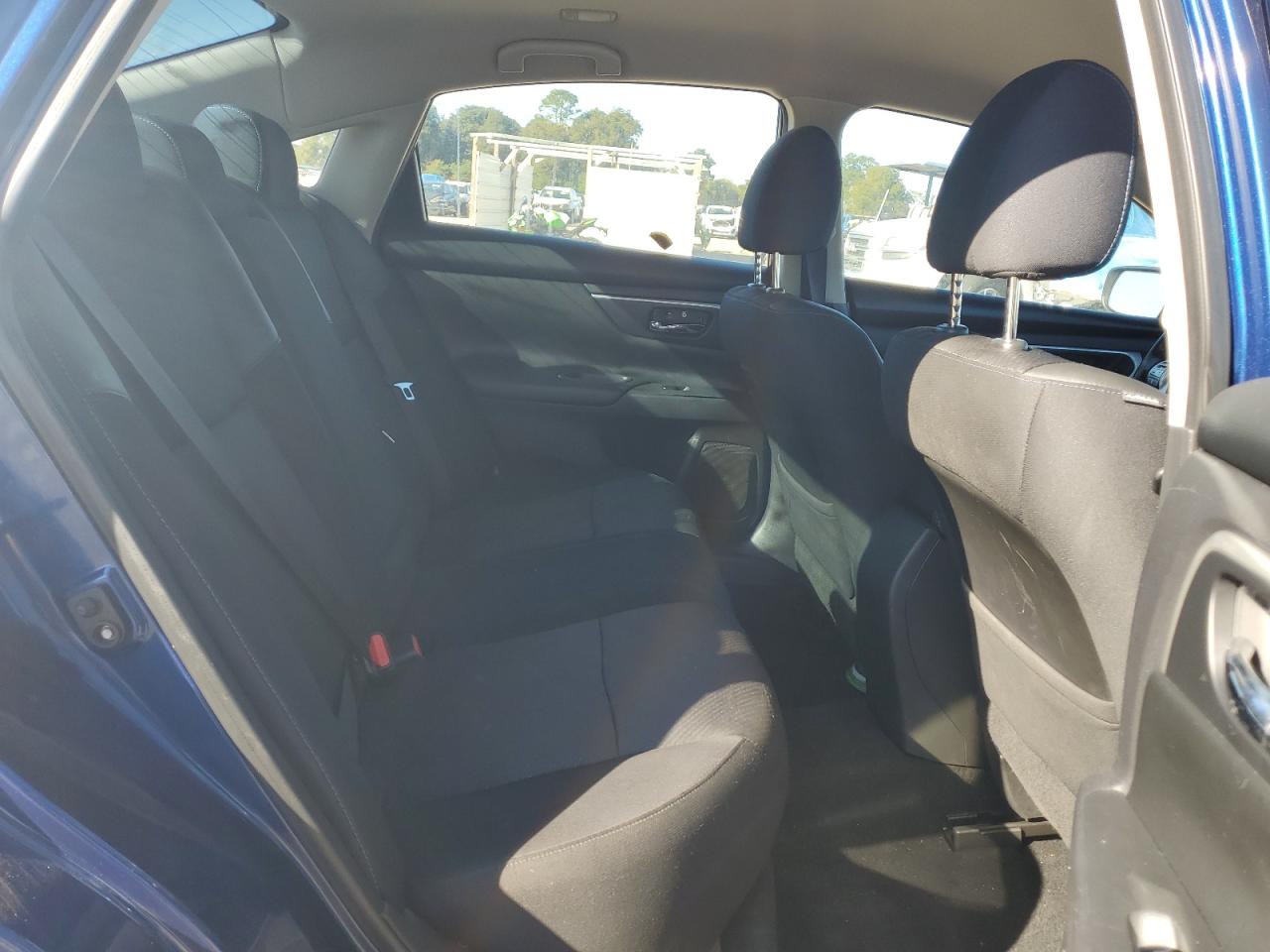 2017 Nissan Altima - Image 10