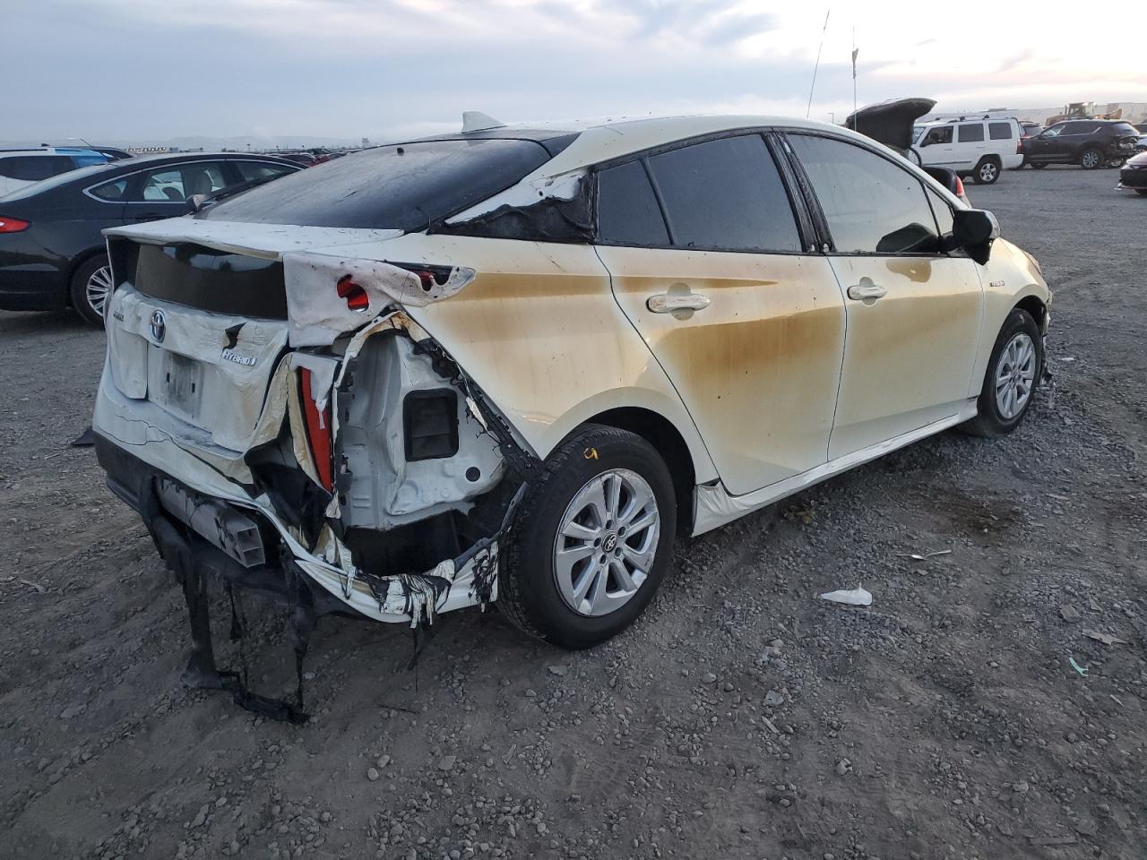 VIN JTDKBRFU5G3011201 2016 TOYOTA PRIUS no.3