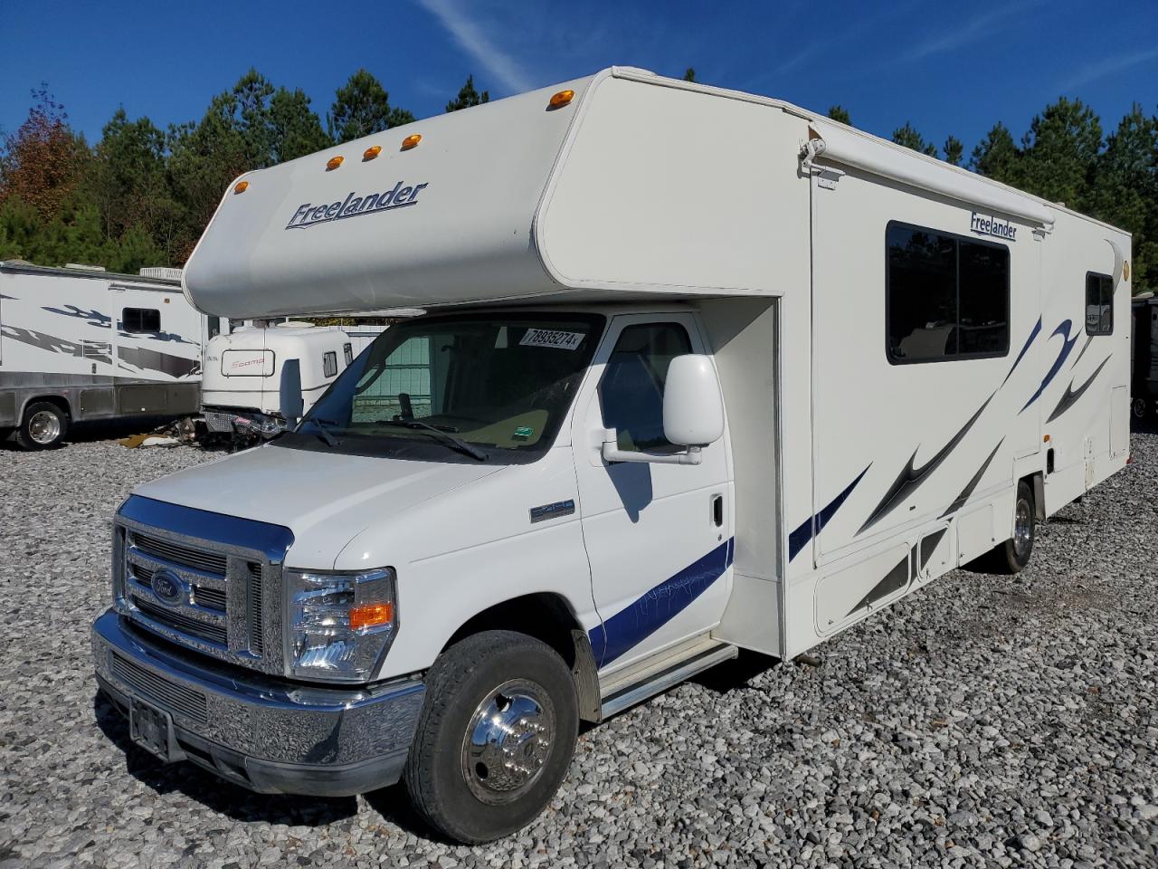 2008 Ford Econoline - Image 2