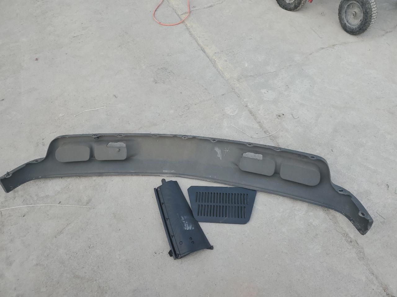 2021 Ford Bronco Base VIN: 1FMEE5DP7MLA85818 Lot: 81343314