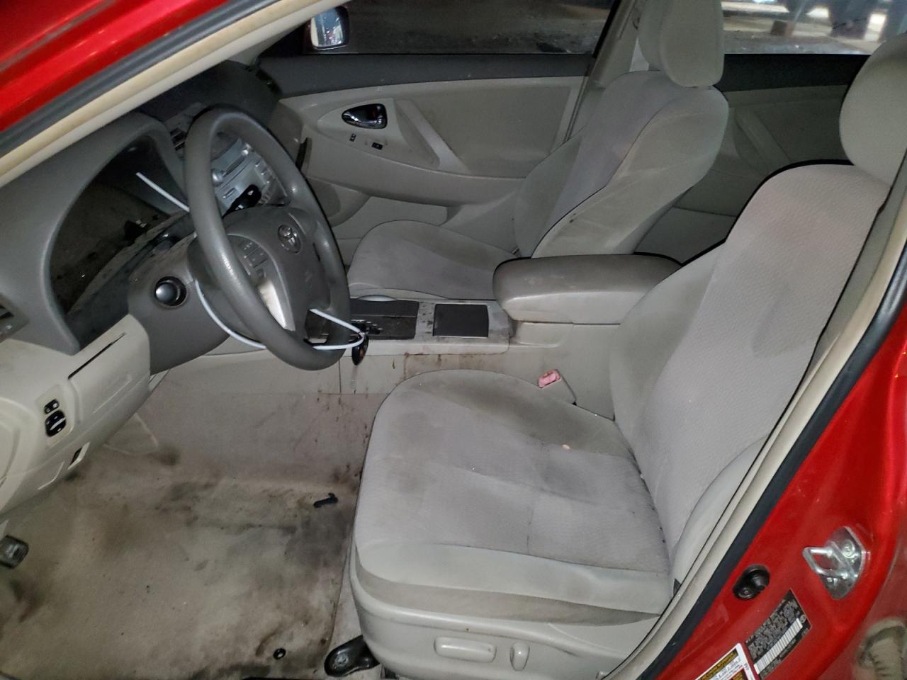 2010 Toyota Camry - Image 7
