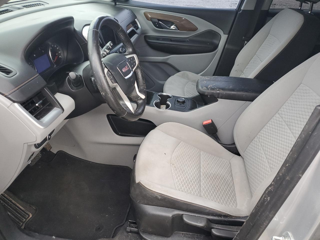 2020 GMC Terrain - Image 7