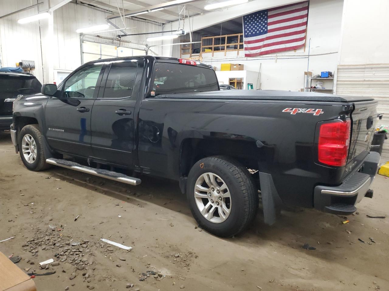 2015 Chevrolet Silverado - Image 2