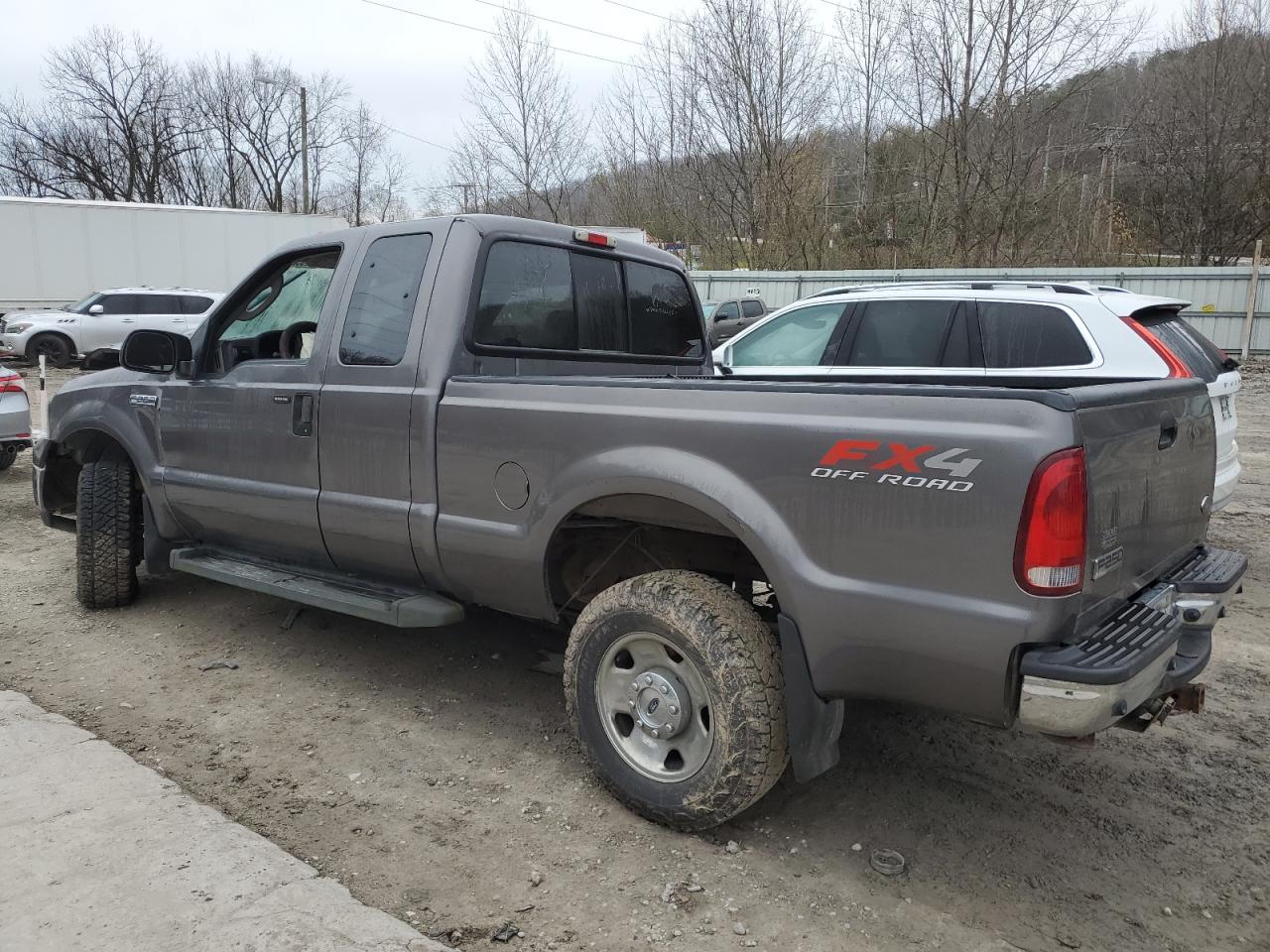 2006 Ford F250 - Image 2