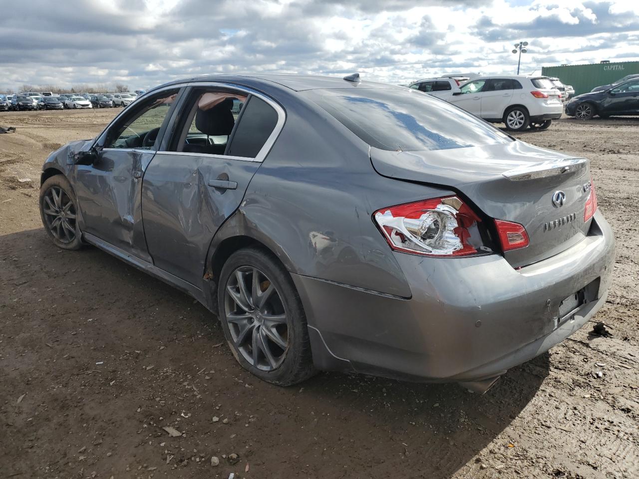 2011 Infiniti G - Image 2