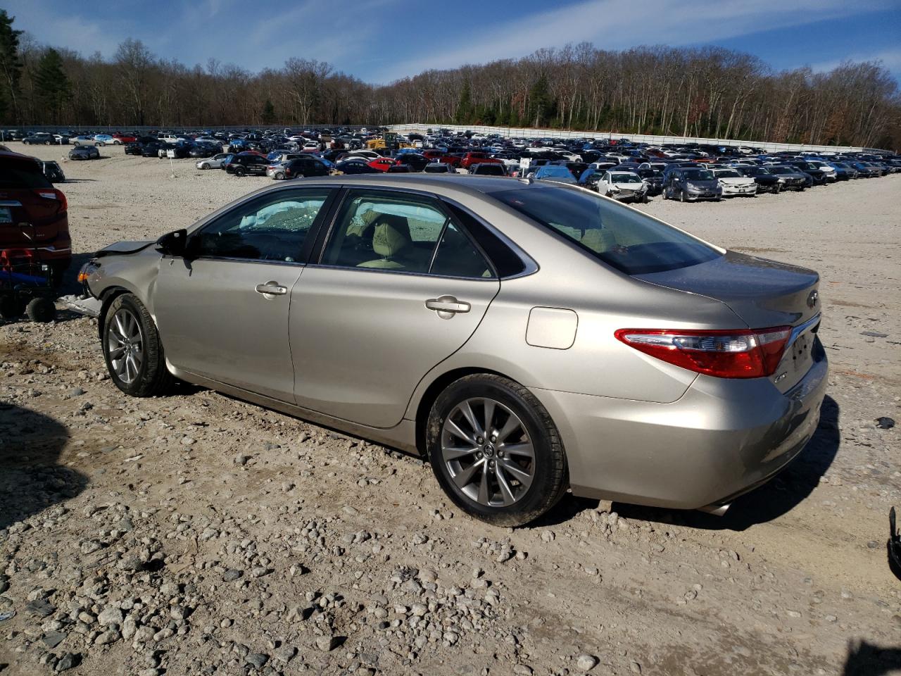 VIN 4T1BK1FK3GU574835 2016 TOYOTA CAMRY no.2