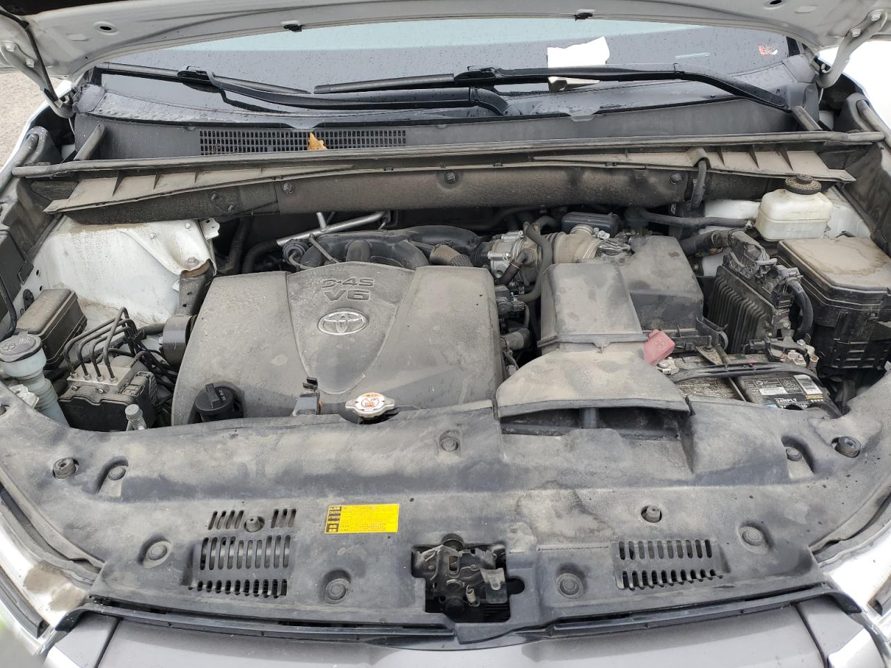 2019 Toyota Highlander - Image 14