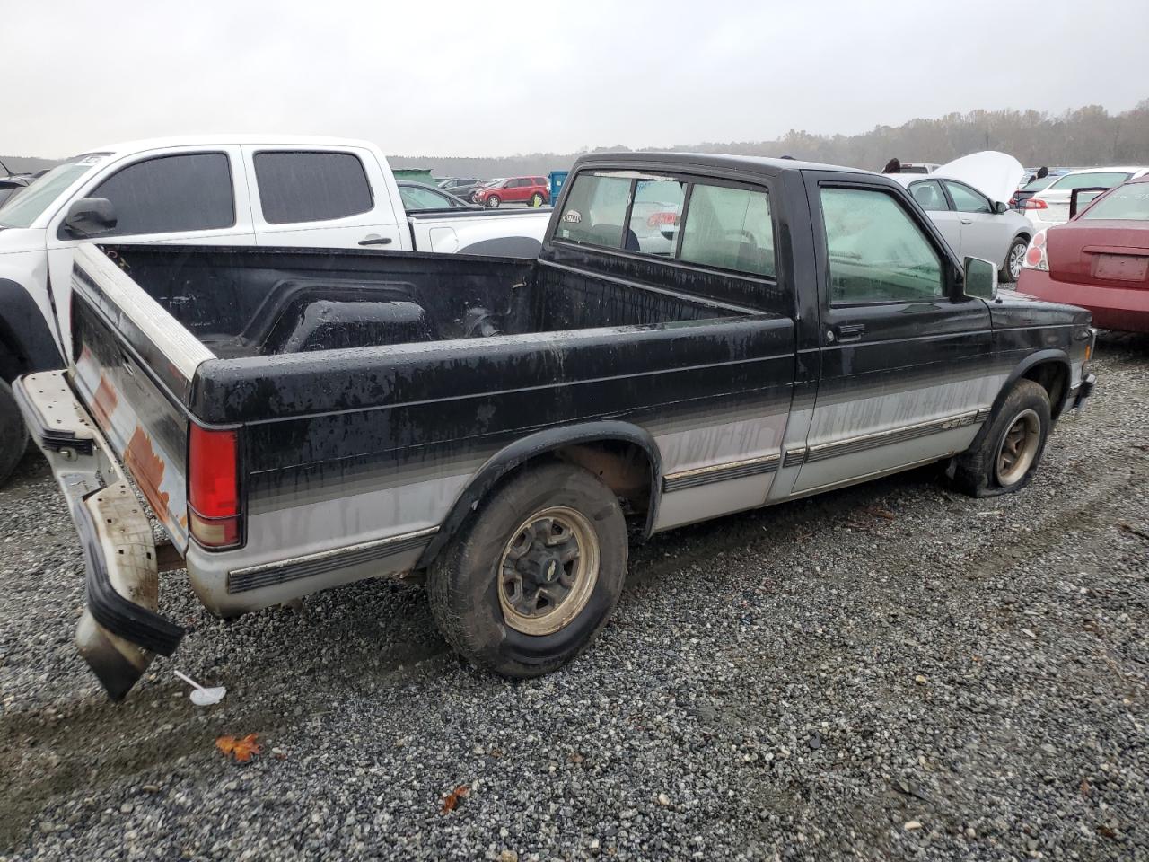 1993 Chevrolet S-10 Pickup - Image 3