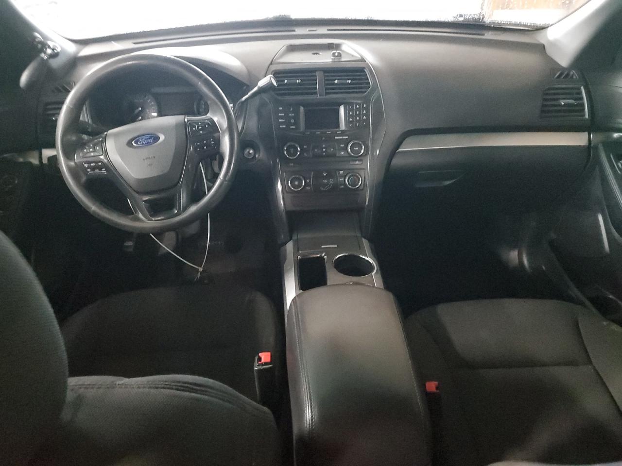 2016 Ford Explorer - Image 8