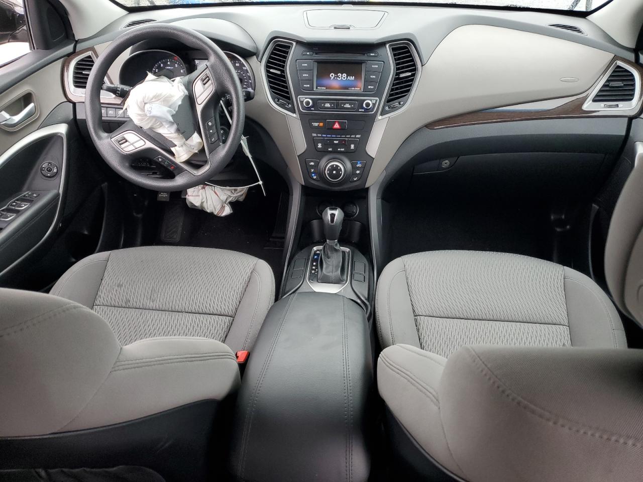 2017 Hyundai Santa Fe - Image 8