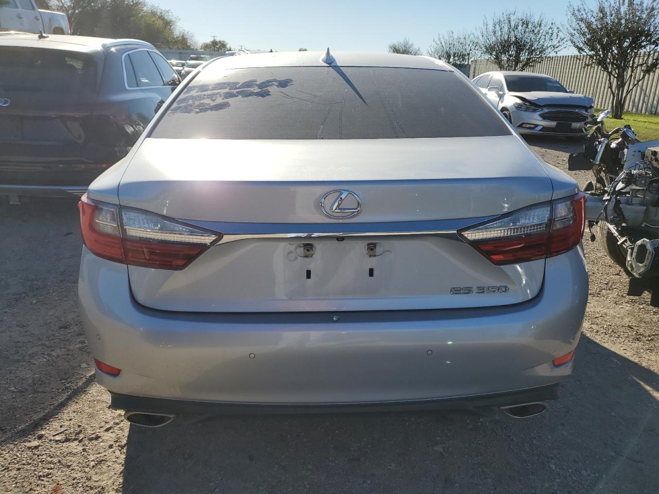 2017 Lexus ES - Image 6