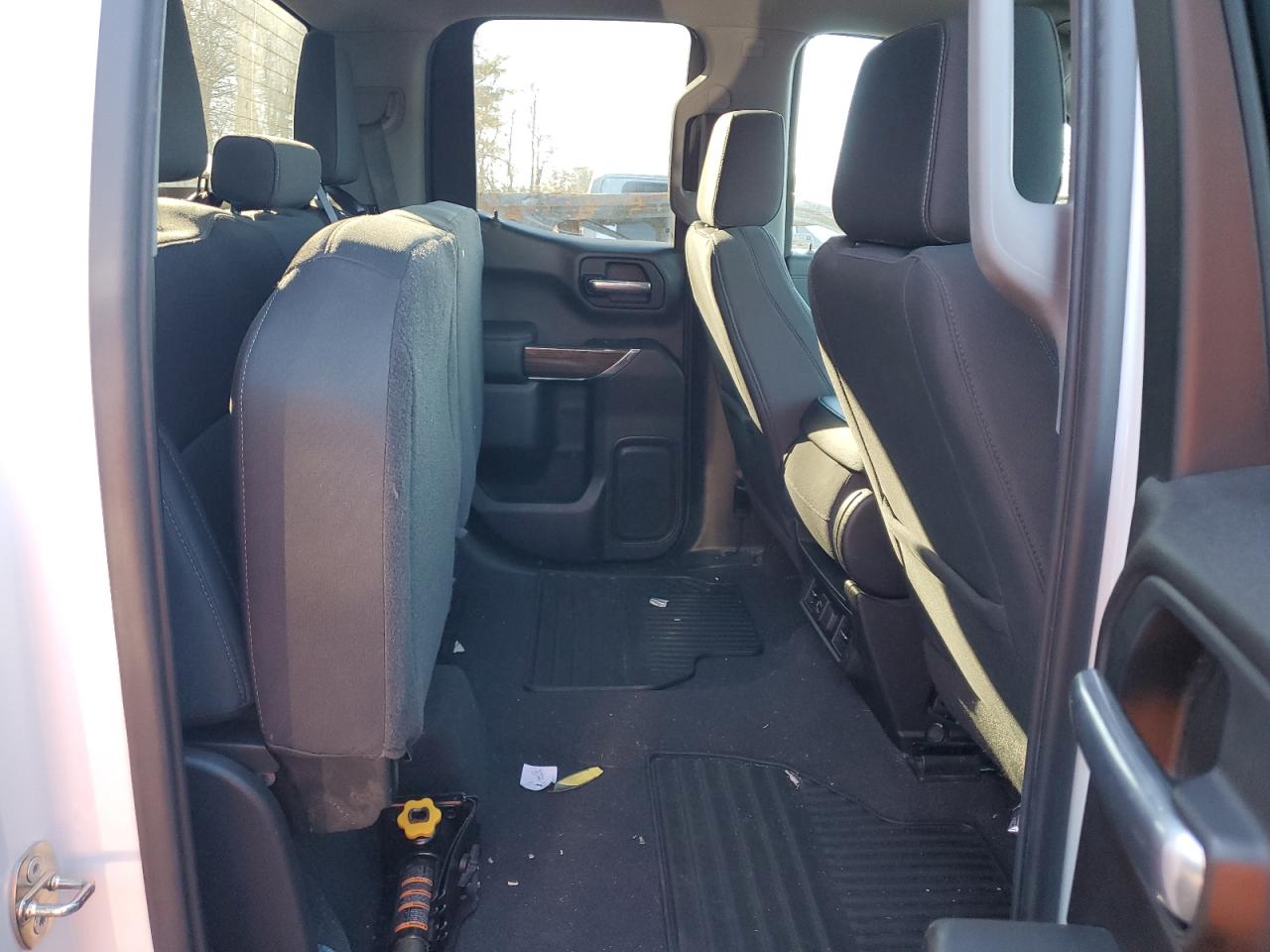 2019 Chevrolet Silverado - Image 10