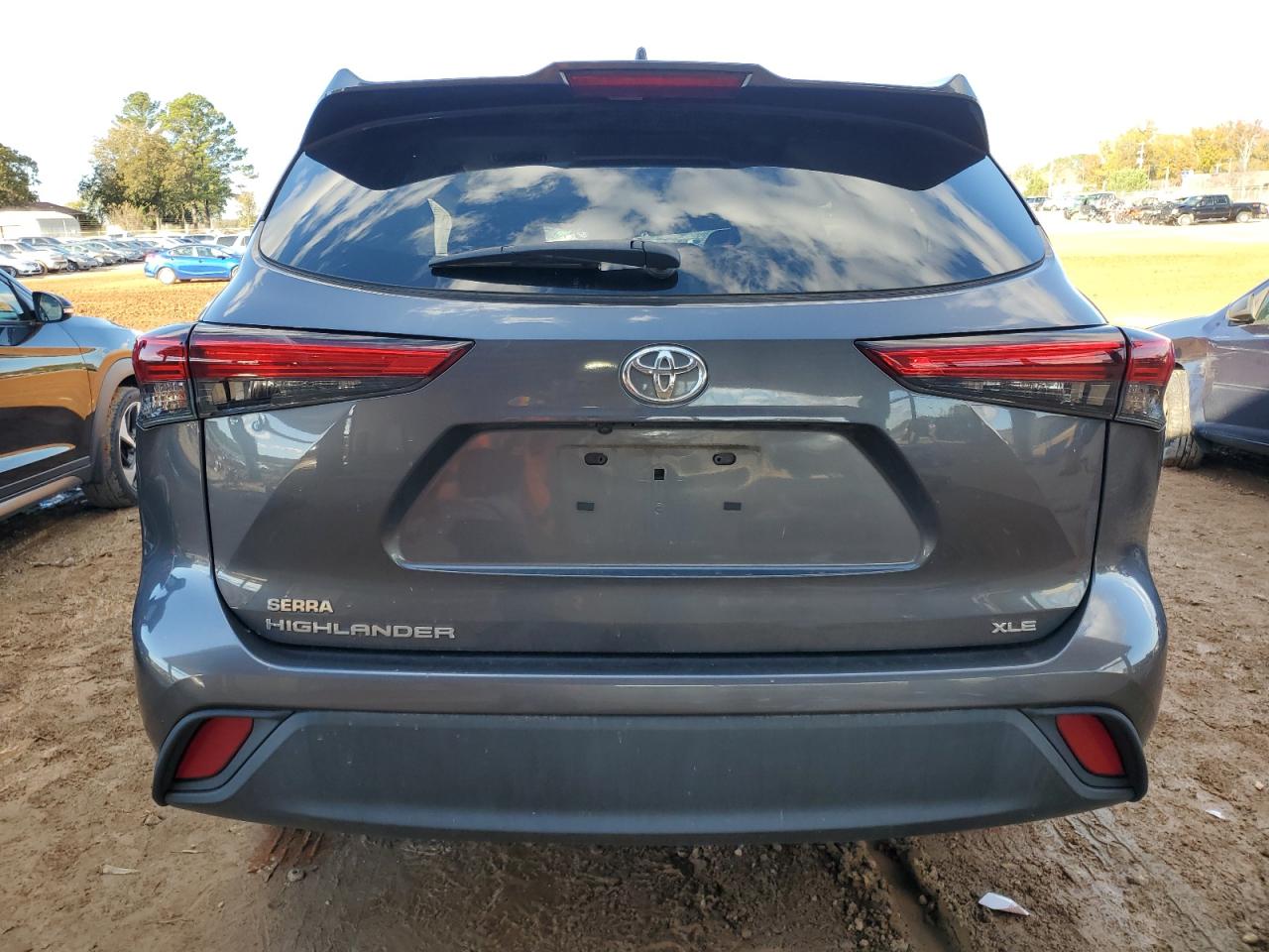 2022 Toyota Highlander Xle VIN: 5TDGZRAH2NS140715 Lot: 81777014