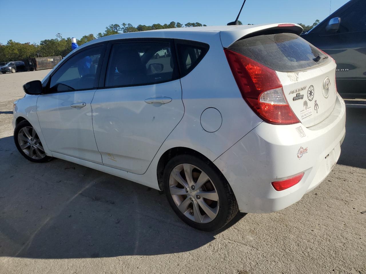 2014 Hyundai Accent - Image 2