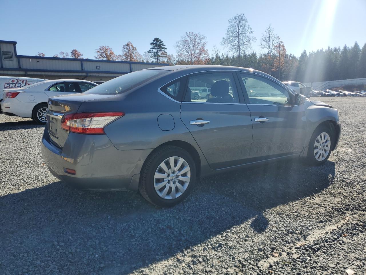 2015 Nissan Sentra - Image 3
