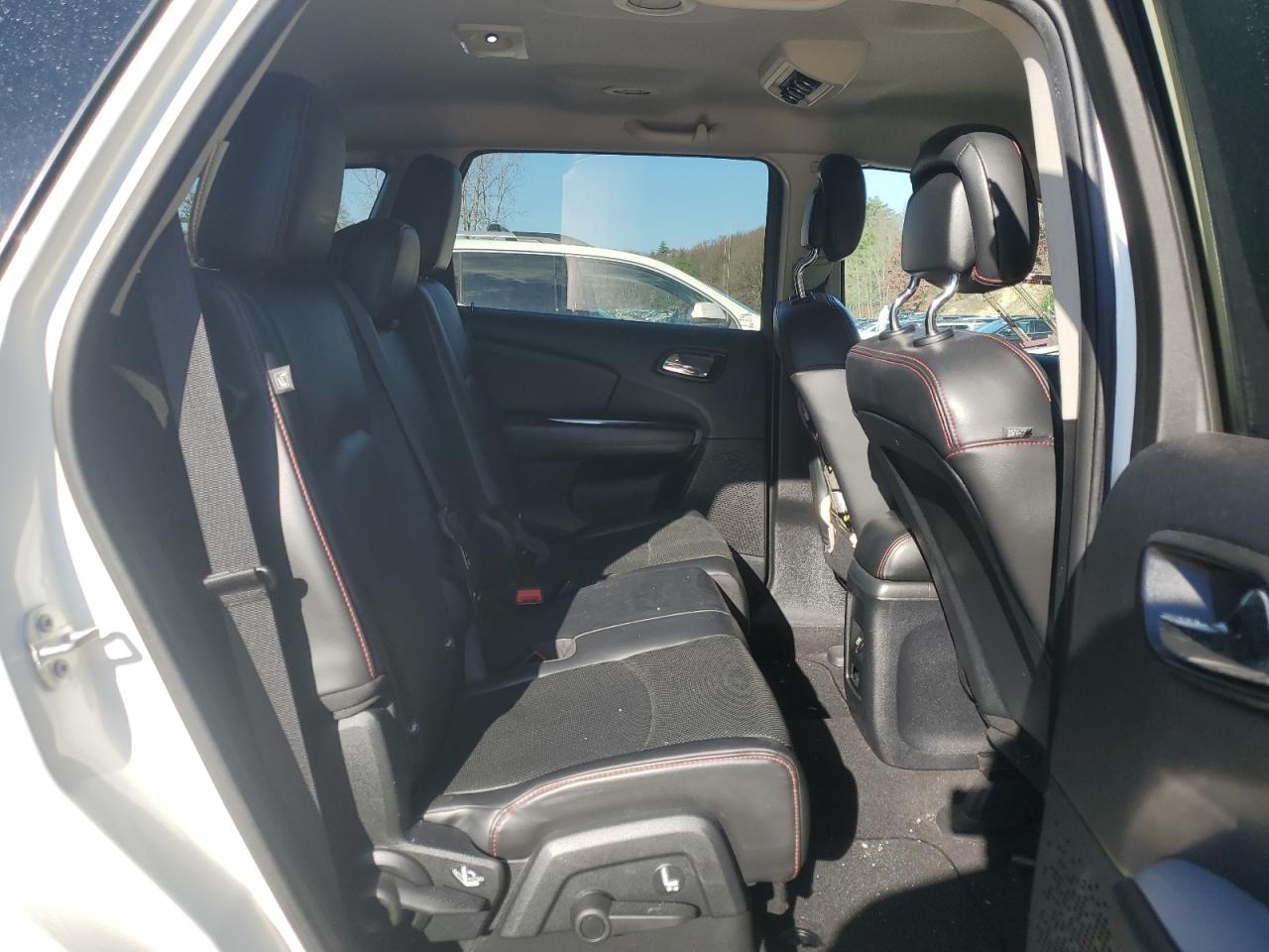 2017 Dodge Journey - Image 11