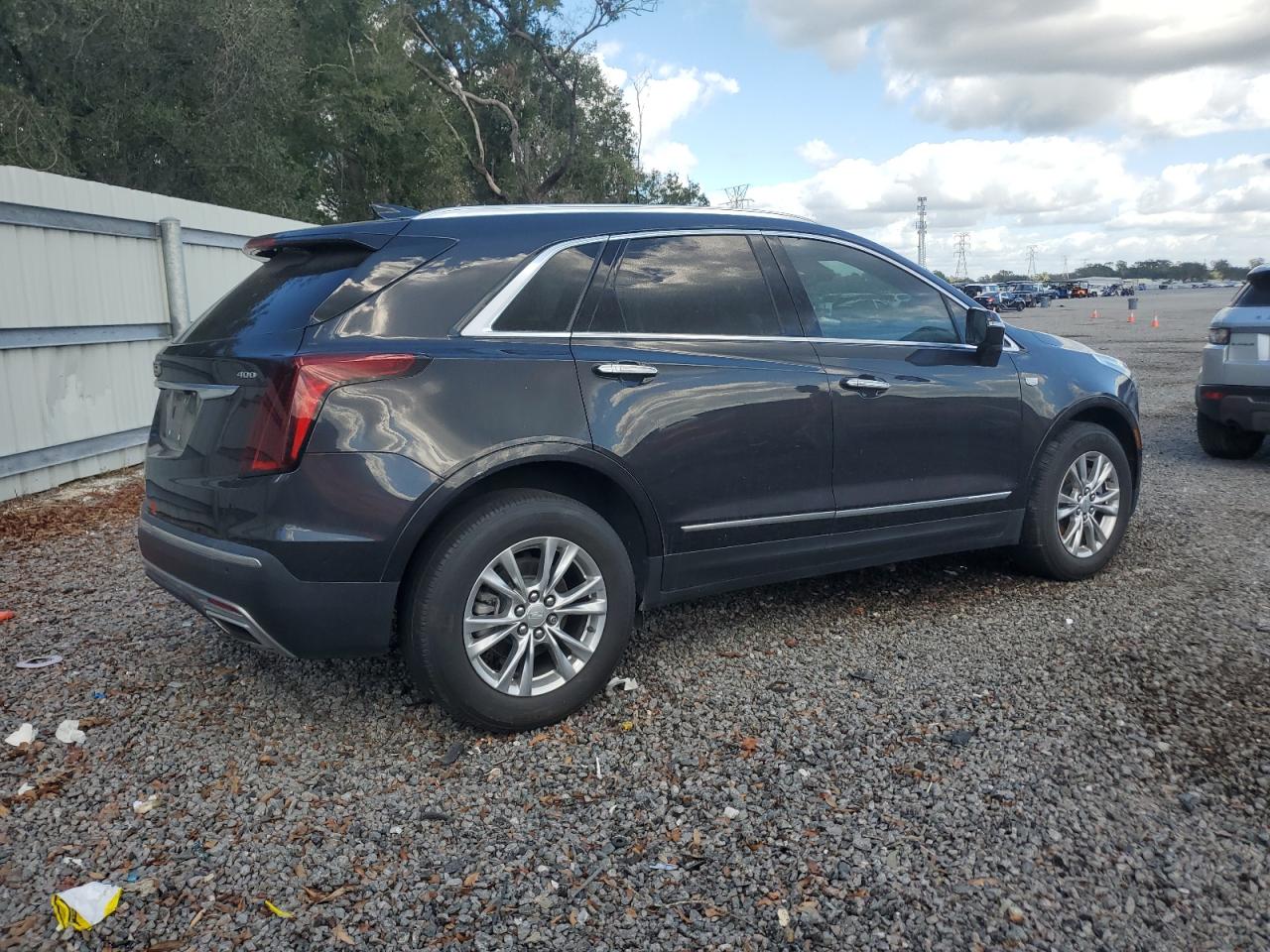2020 Cadillac XT5 - Image 3