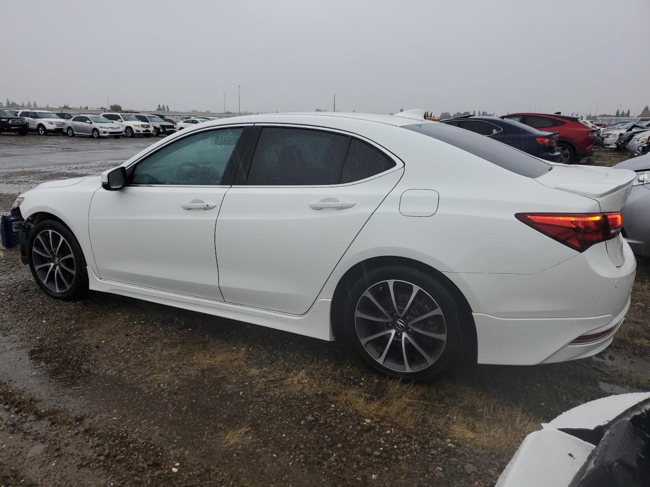 VIN 19UUB3F72FA001415 2015 ACURA TLX no.2