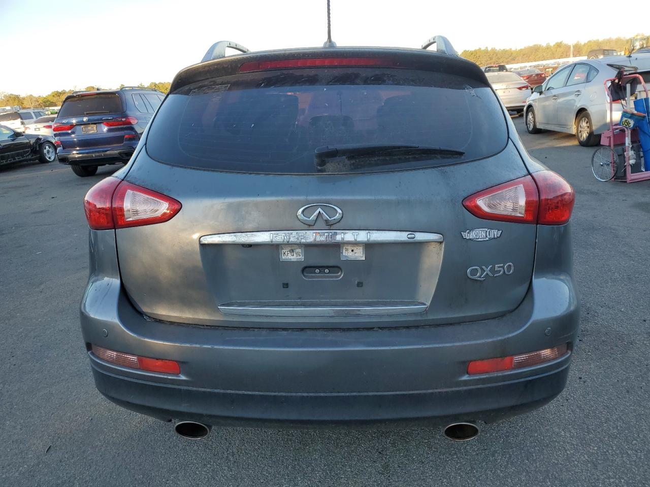 2015 Infiniti QX50 - Image 6