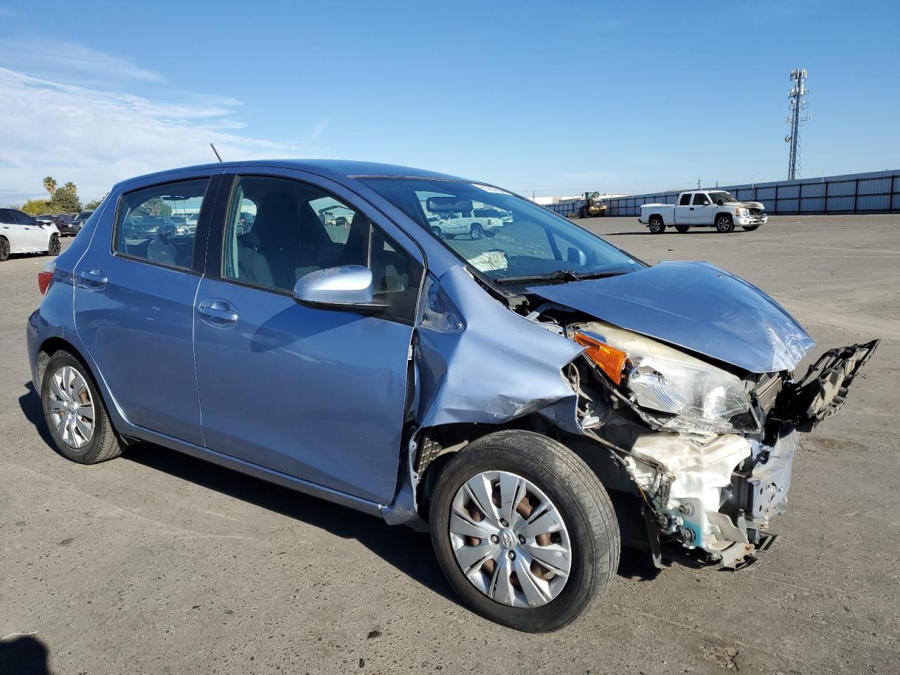 VIN VNKKTUD32EA000084 2014 TOYOTA YARIS no.4