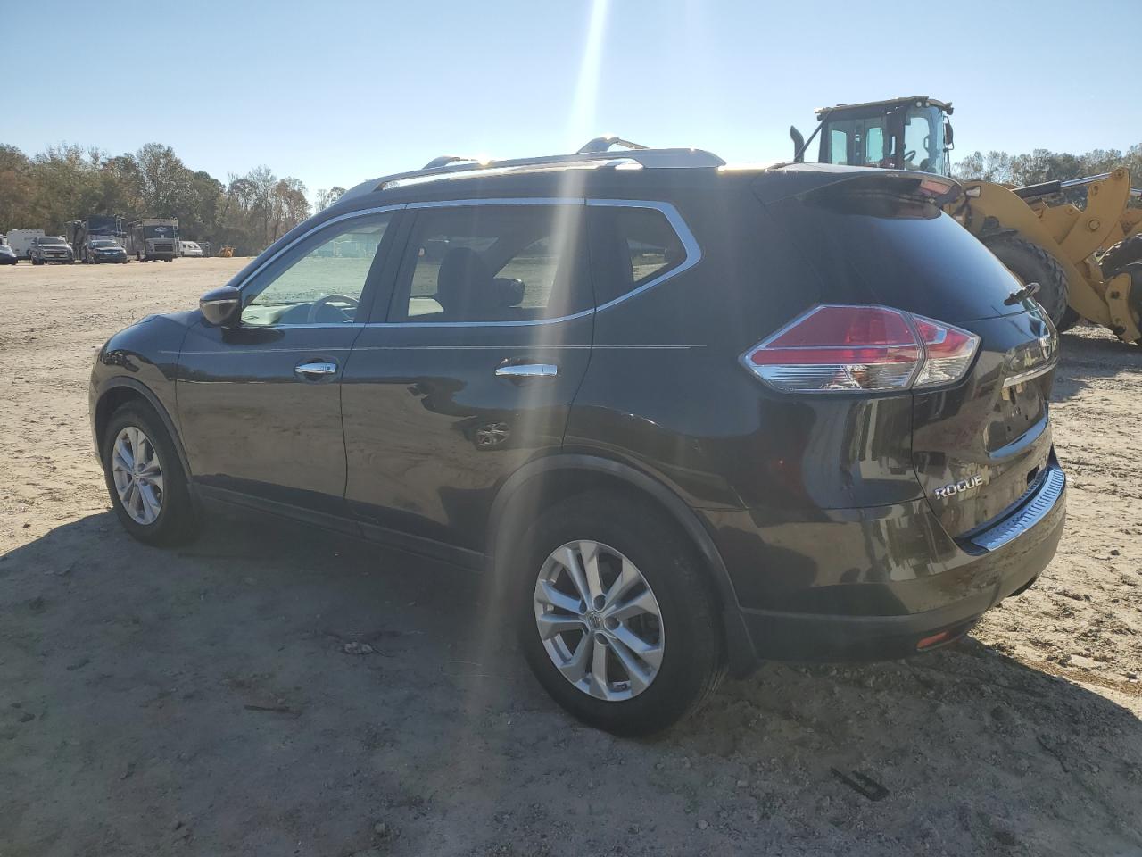 2014 Nissan Rogue - Image 2
