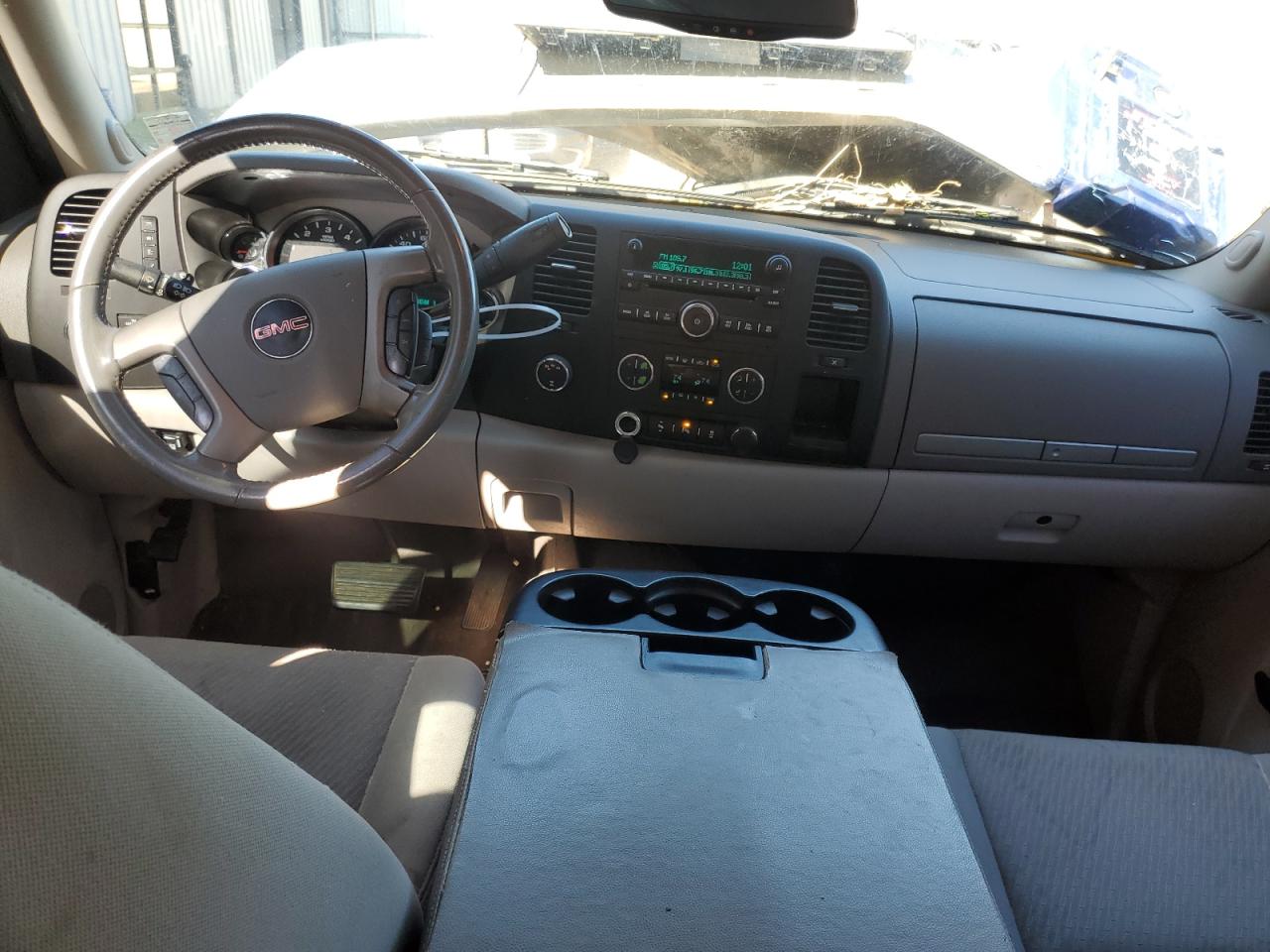 2014 GMC Sierra - Image 8