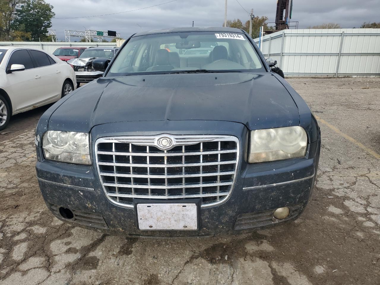 2008 Chrysler 300 - Image 5