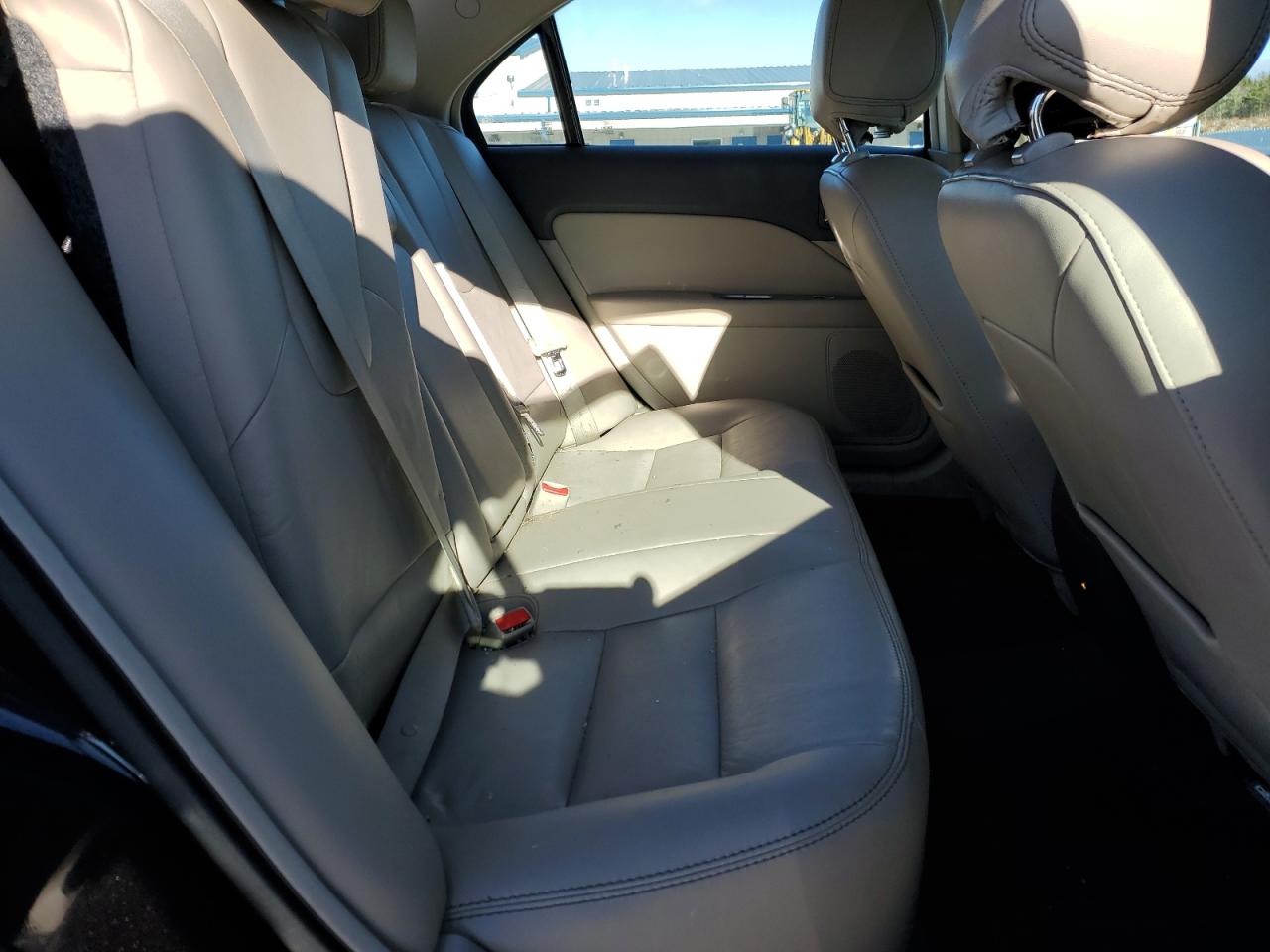 2012 Ford Fusion - Image 11