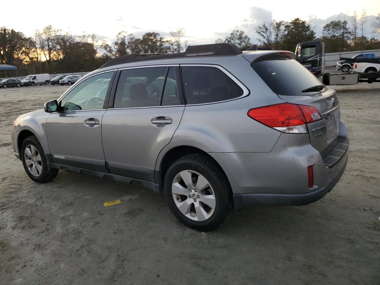 2011 Subaru Outback - Image 2