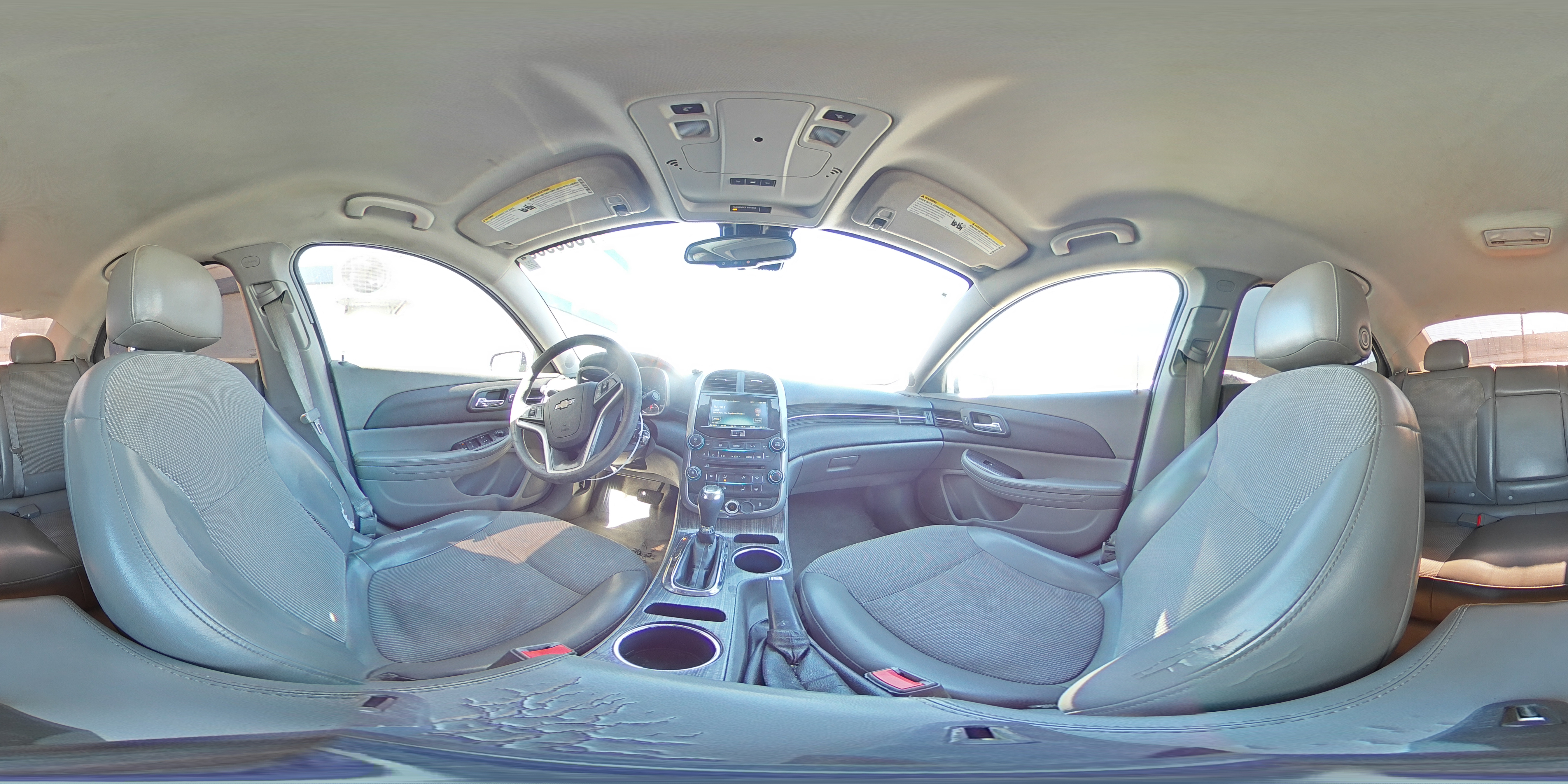 2016 Chevrolet Malibu - Image 12