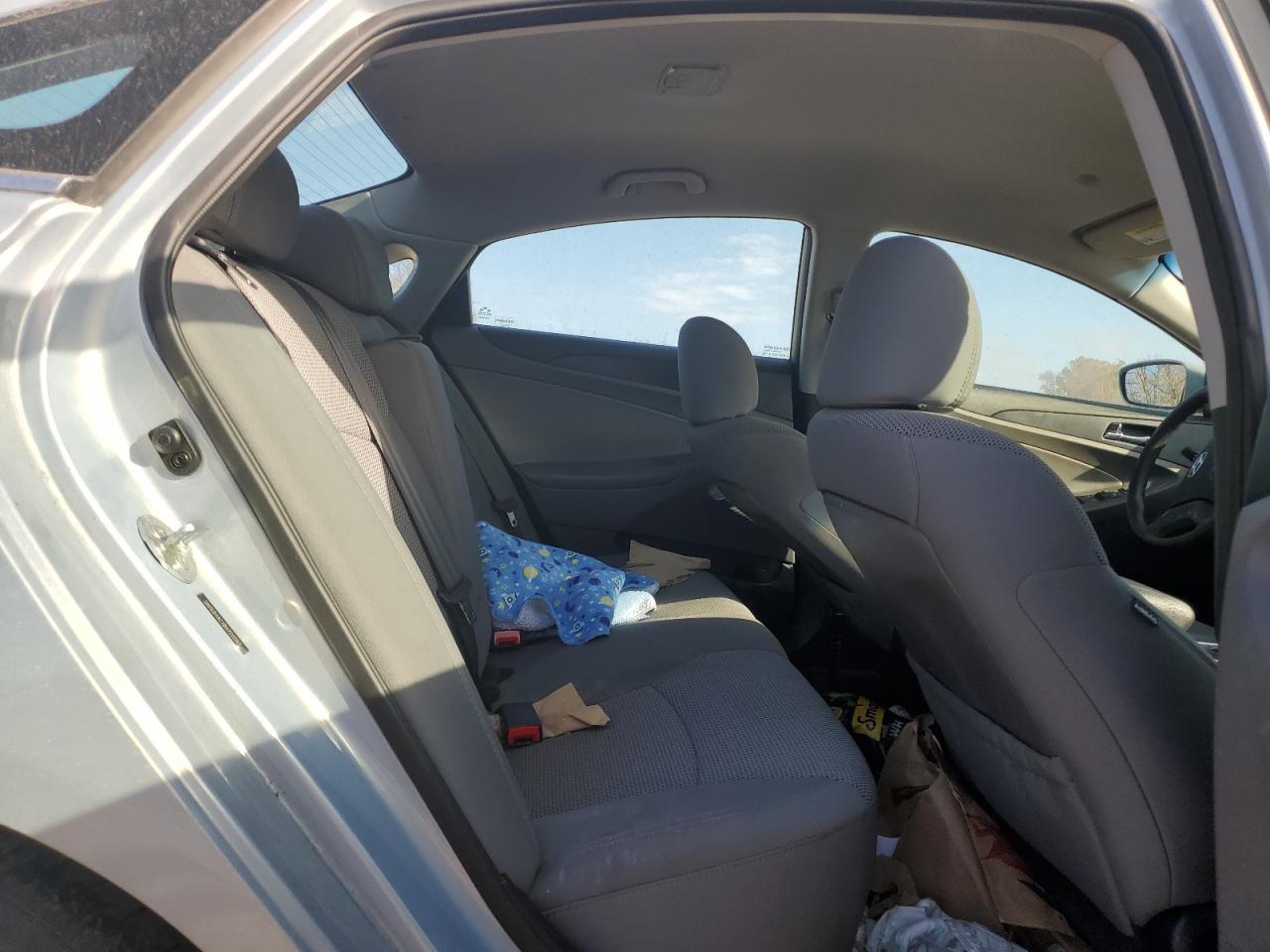 2013 Hyundai Sonata - Image 10
