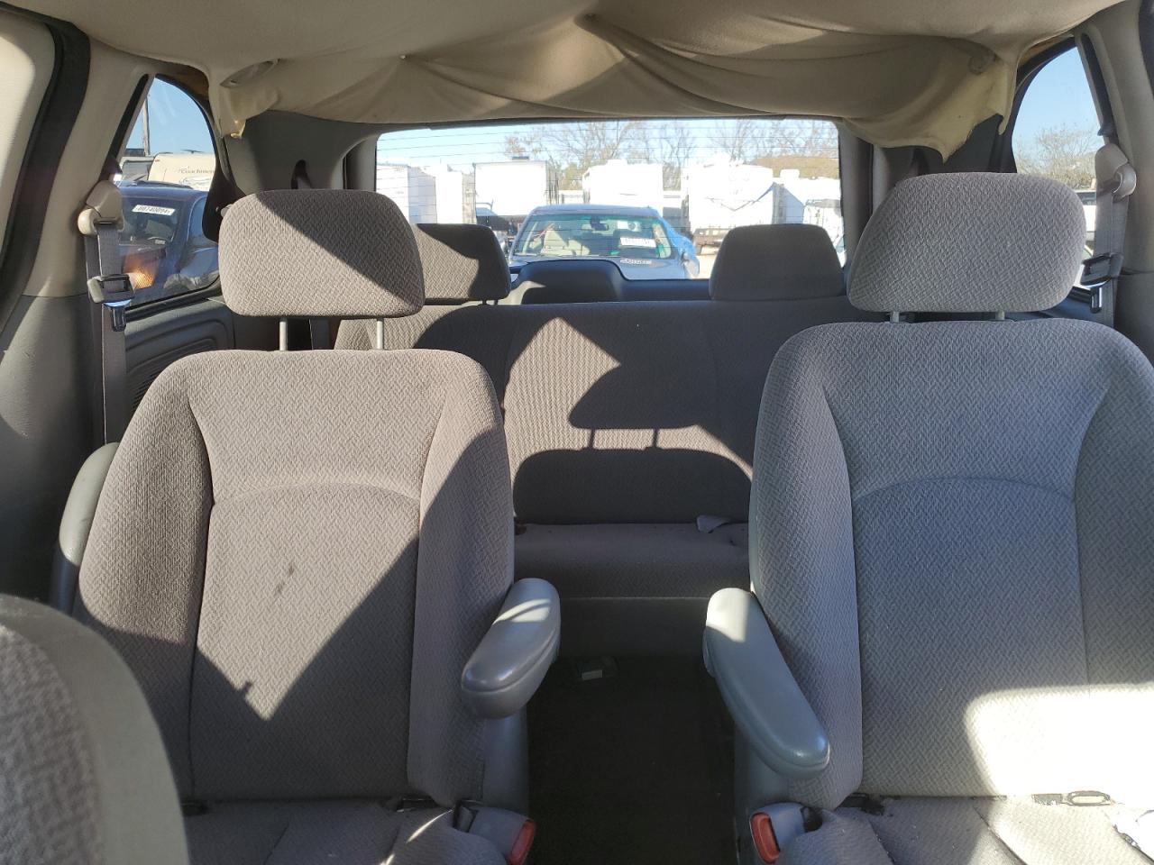 2007 Dodge Caravan - Image 10